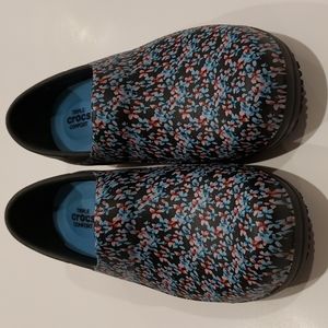 CROCS Triple Comfort Clogs Floral Neria Pro Graphic Nursing Medical Size 6